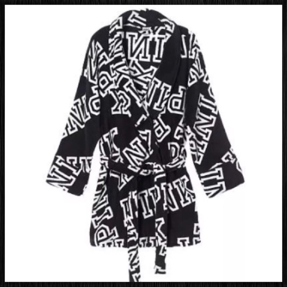 PINK Victoria's Secret Other - PINK Victoria’s Secret - Plush Cozy Robe M/L